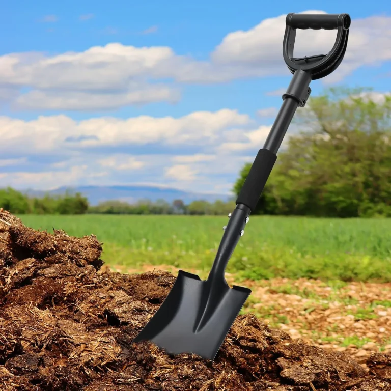 Square shovel