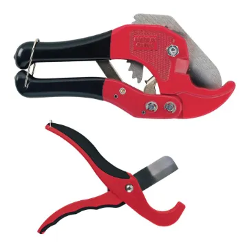 Irrigation pipe cutter